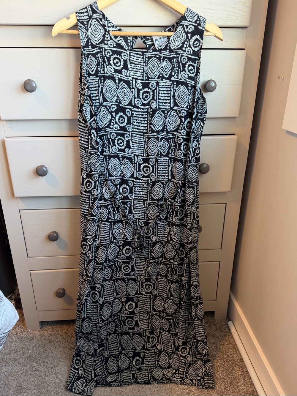 Vintage Papillon Black and White Patterned Sleeveless Maxi Dress